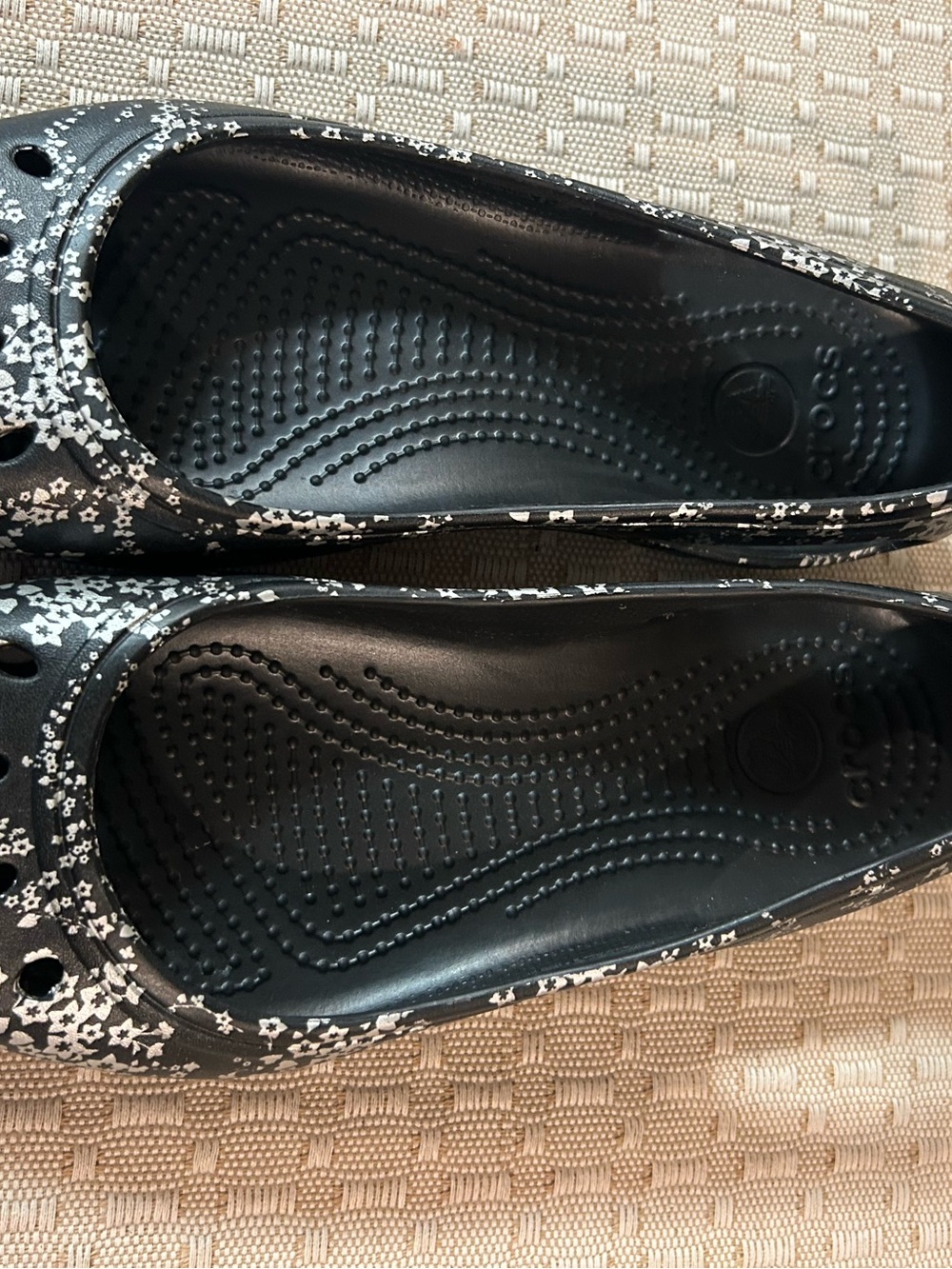 Crocs Kadee Floral Ballet Flats Two Pairs Size 7 - Picture 2 of 13